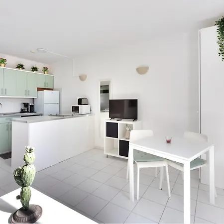 Clara * Los Pocillos